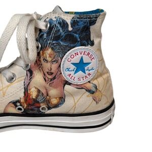 Converse All Star High Top Chuck Taylor x DC Comics Wonder Woman Size 6